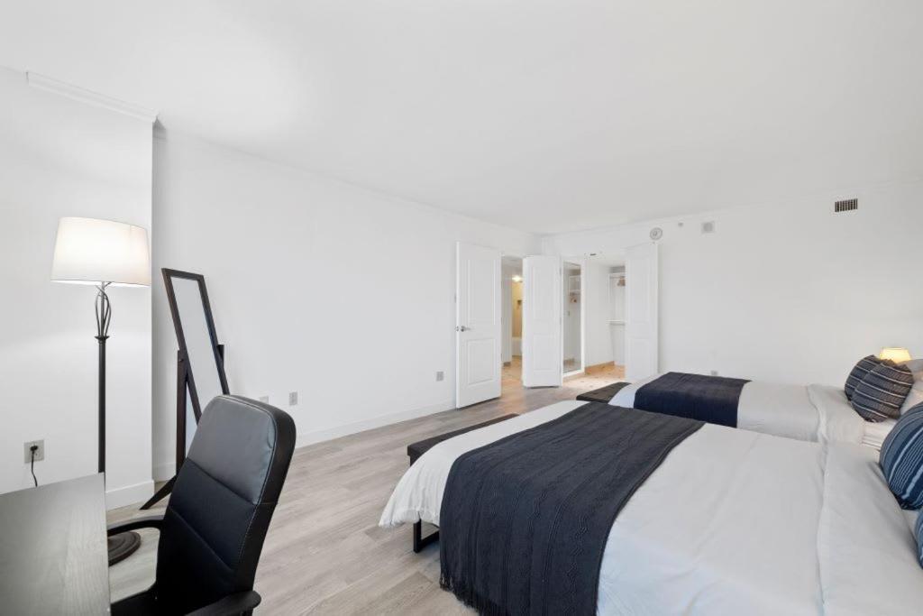 Astonishing Ocean Front Condo Cozysuites At Showboat Atlantic City Bagian luar foto