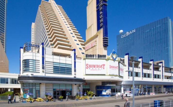 Astonishing Ocean Front Condo Cozysuites At Showboat Atlantic City Bagian luar foto