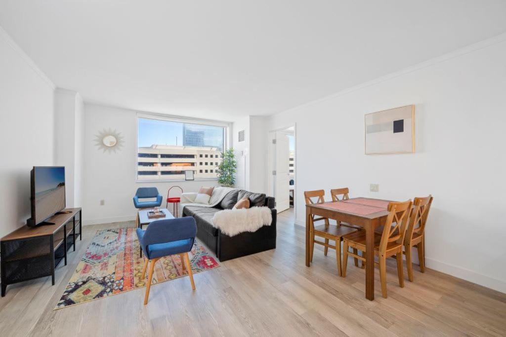 Astonishing Ocean Front Condo Cozysuites At Showboat Atlantic City Bagian luar foto